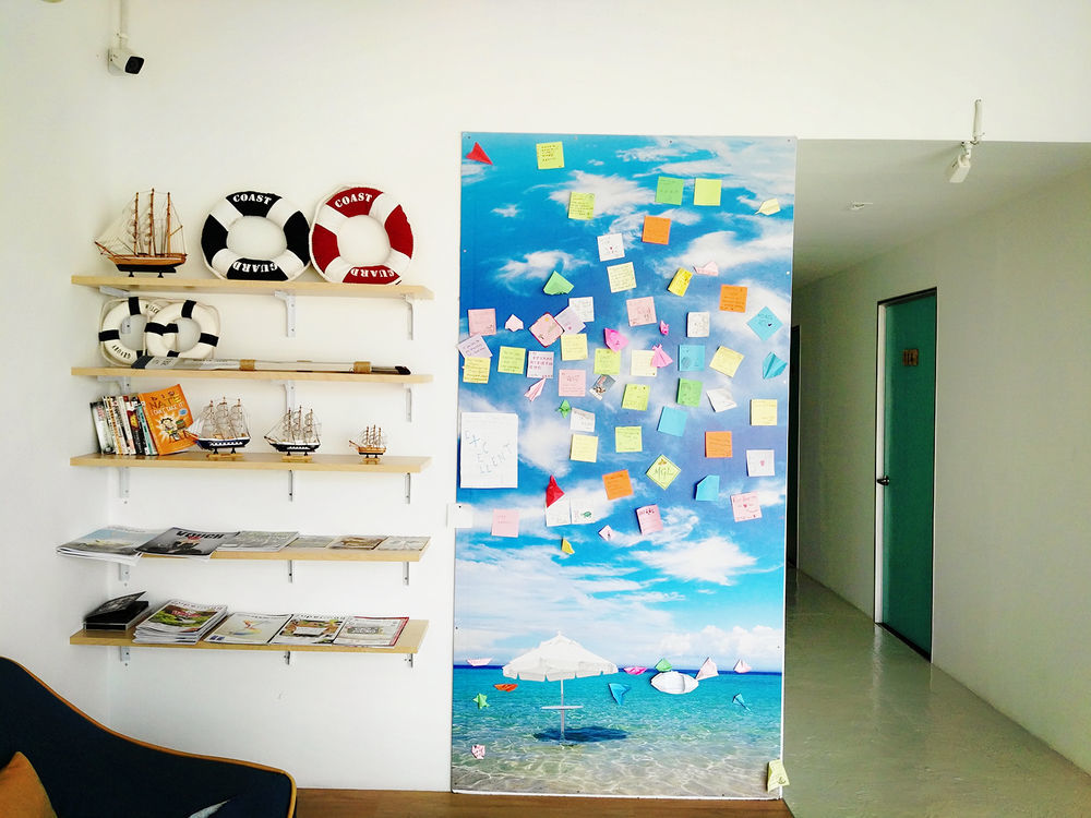 Roof Talk Theme Hostel جوهر بهرو المظهر الخارجي الصورة